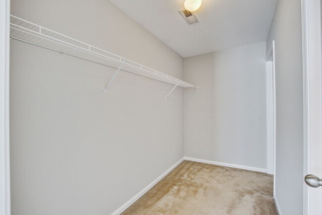 Building Photo - 198 Grand Oaks Dr