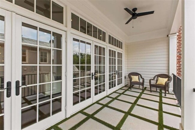Building Photo - 117 McKnight Dr