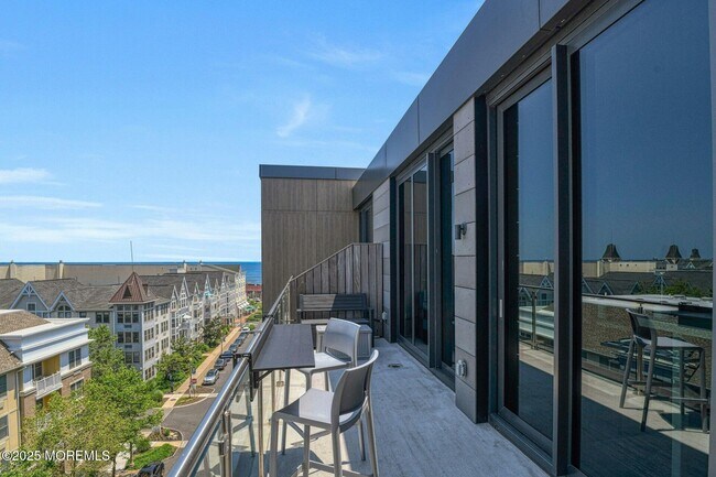 Building Photo - 30 Melrose Terrace