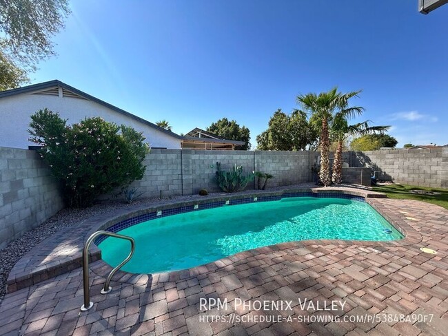 Building Photo - 3711 W Firehawk Dr