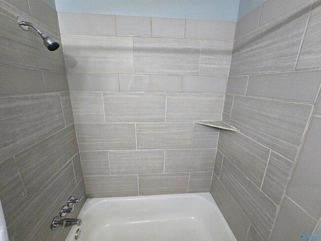 Building Photo - 159 Mallard Dr