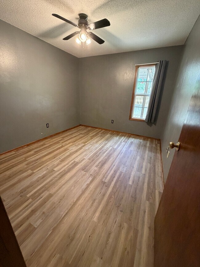 Building Photo - 1705 Brookwater Pl