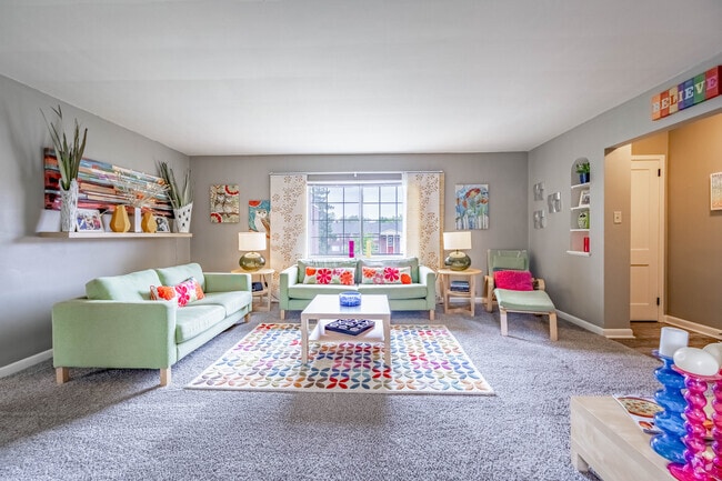 Interior Photo - Daytona Village Apartments