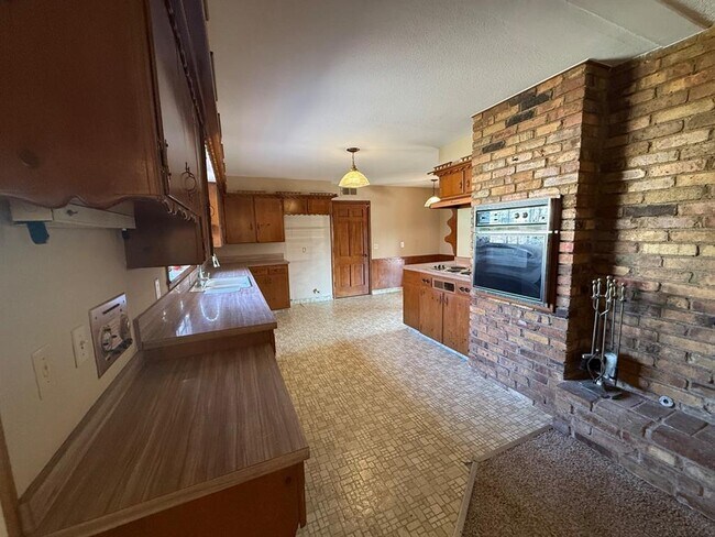 Building Photo - 3601 NW 62nd St