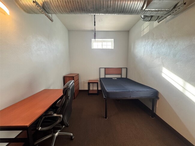 Building Photo - 135 Washington St