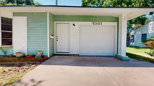 Building Photo - 1501 13th St N