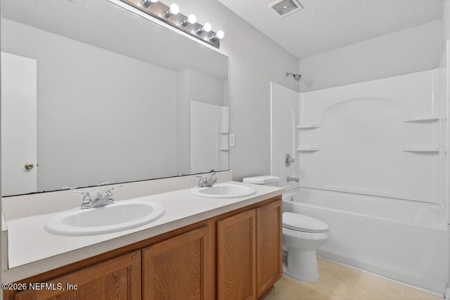 Building Photo - 75277 Ravenwood Dr