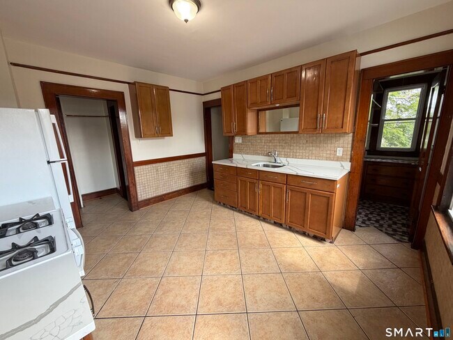Building Photo - 306 Judson Pl