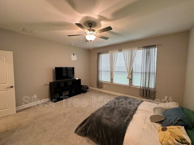 Building Photo - 1104 Pinnacle Ridge Rd