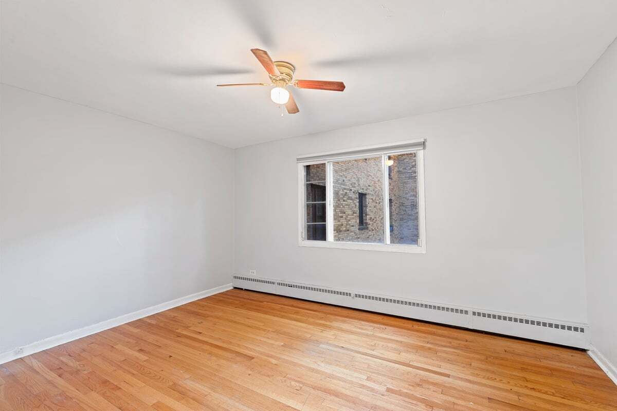 Building Photo - 1539 Monroe Ave