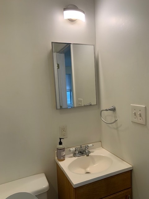 Building Photo - 5832 Phillips Ave