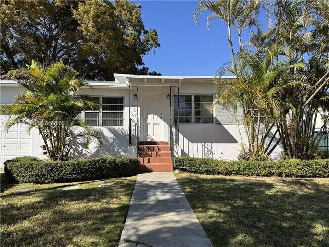 Building Photo - 5353 SW 6th St