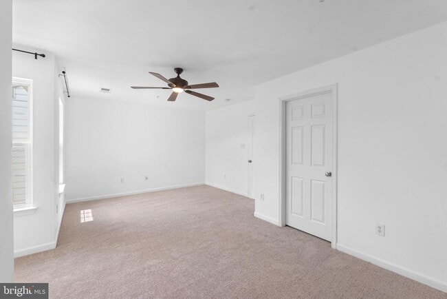 Building Photo - 7258 Mockingbird Cir