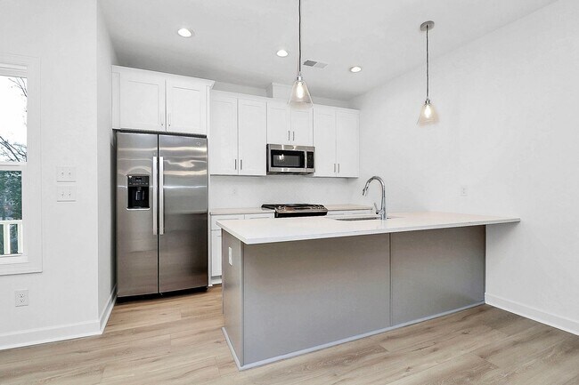 Building Photo - Brand New Two Bedroom Townhouse