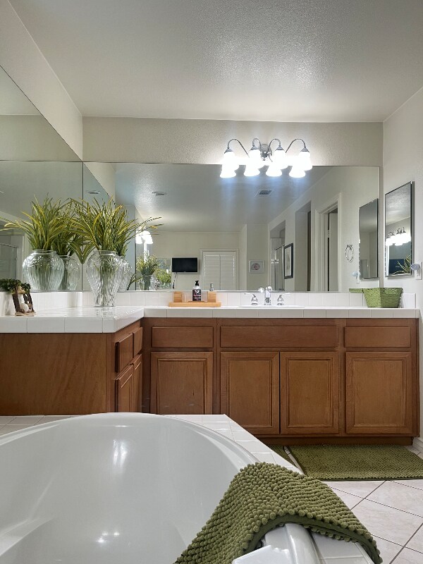 Building Photo - 8418 Lourenco Ln