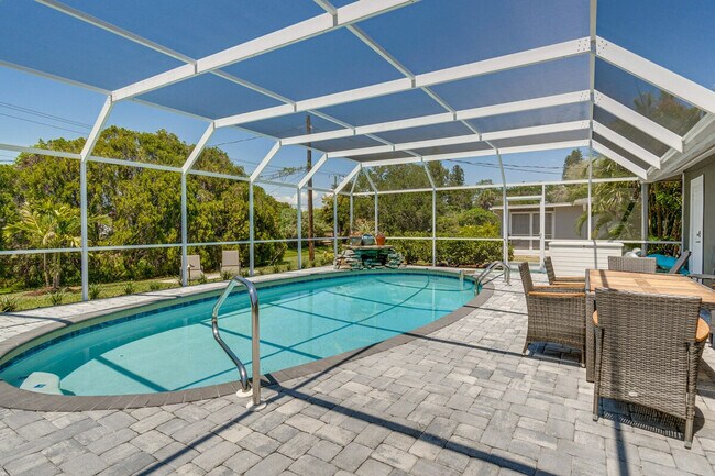 Building Photo - 6908 Antigua Pl