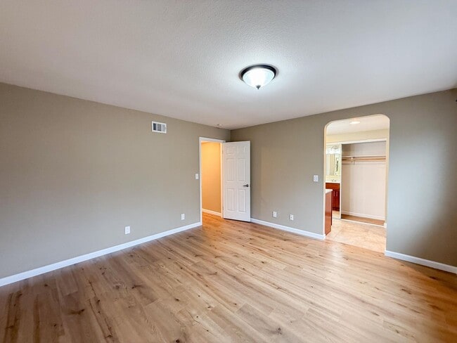 Building Photo - Well Maintained Twin Creeks Home in San Ramon