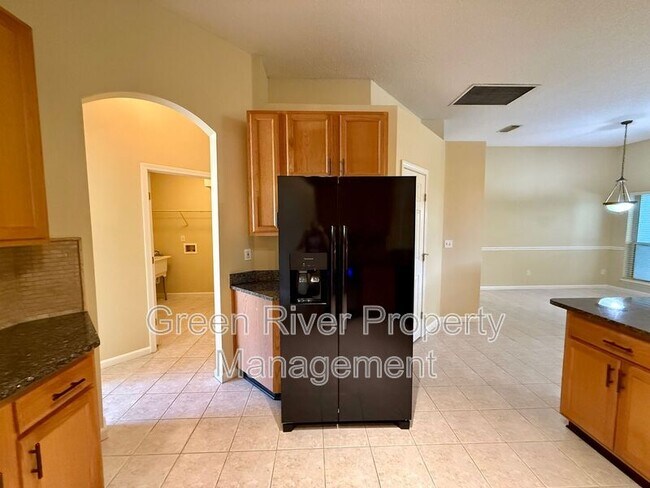 Building Photo - 8716 Canopy Oaks Dr