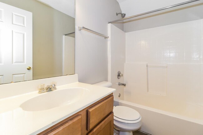 Building Photo - 5368 Milton Ridge Dr