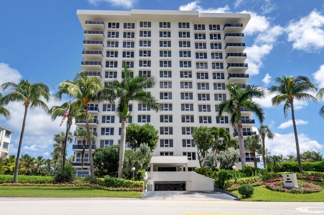 Building Photo - 2066 N Ocean Blvd