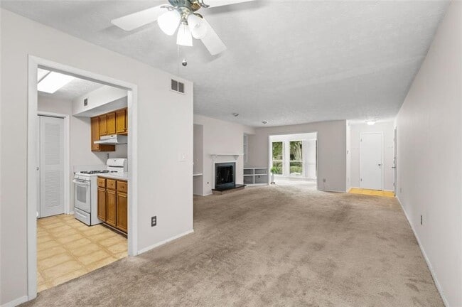 Building Photo - 1004 Dunbar Dr