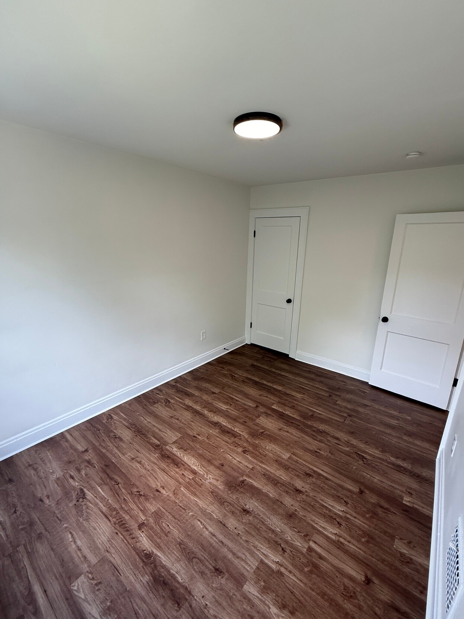Building Photo - 1827 S Champion Ave