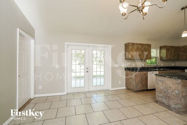 Building Photo - 6109 Higgins Ave