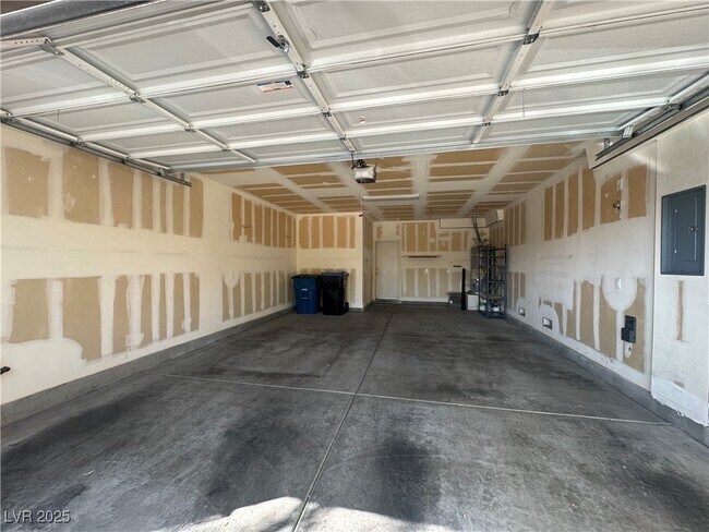 Building Photo - 2676 Dirleton Pl