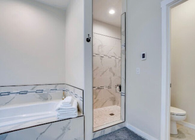 Building Photo - Furnished Westchester Lagoon Home