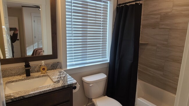 Building Photo - 184 Galena Smt Dr