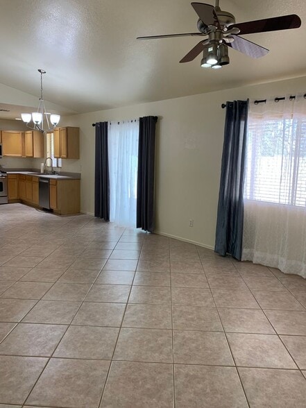 Building Photo - 2868 S Beck Dr