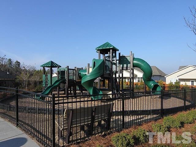 Building Photo - 8526 Quarton Dr