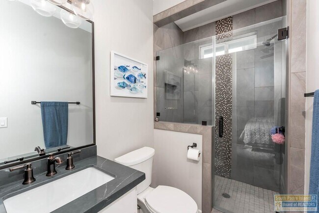 Building Photo - 86 Torrey Pines Dr