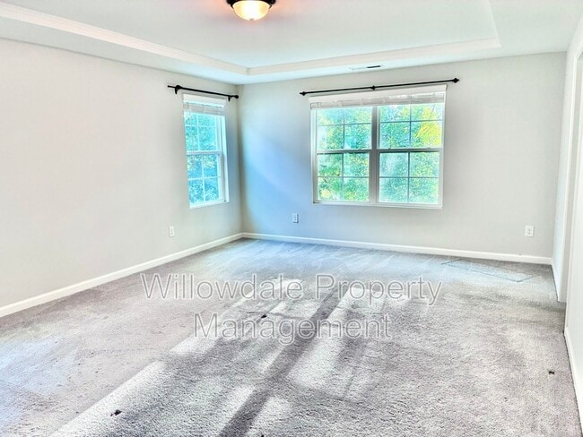 Building Photo - 203 Gremar Dr.