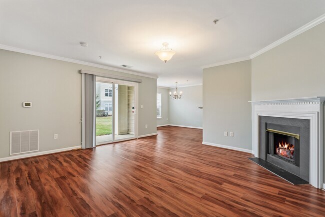 Building Photo - 9060 Gracious End Ct