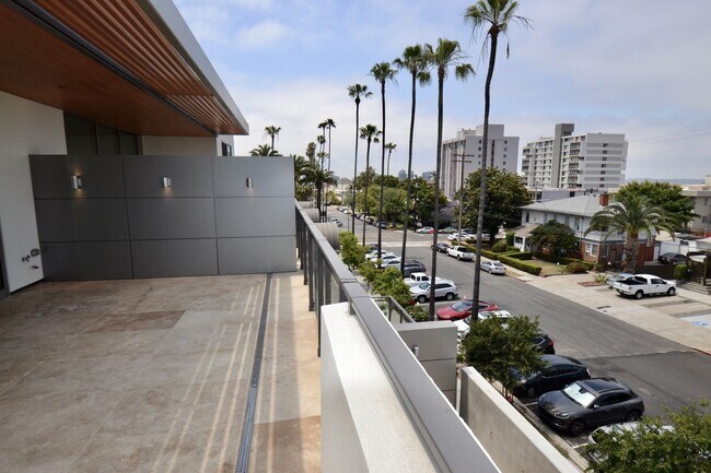 Building Photo - LUXURY 3 BEDROOM CONDO in the Unique Urban Enclave  of Palentine. Walk to Balboa Park! Parking wi...