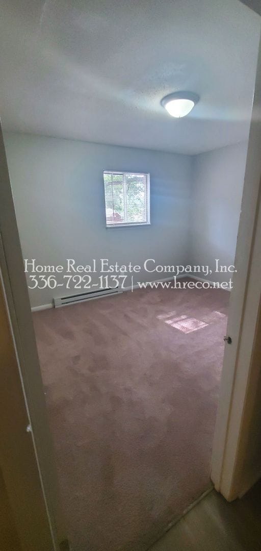 Building Photo - 829 W. Seventh Street Apt #4