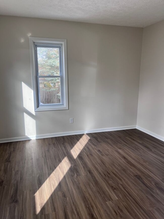 Building Photo - 1615 1617-1617 Canadian Ave