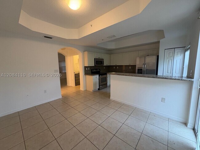 Building Photo - 1037 SW 143rd Ave