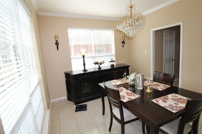 Building Photo - 11406 Oak Lake Vista Ct