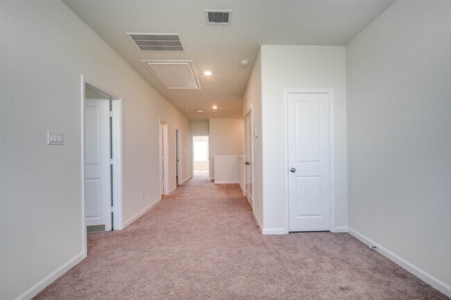 Building Photo - 22746 Sutherland Bend Ln