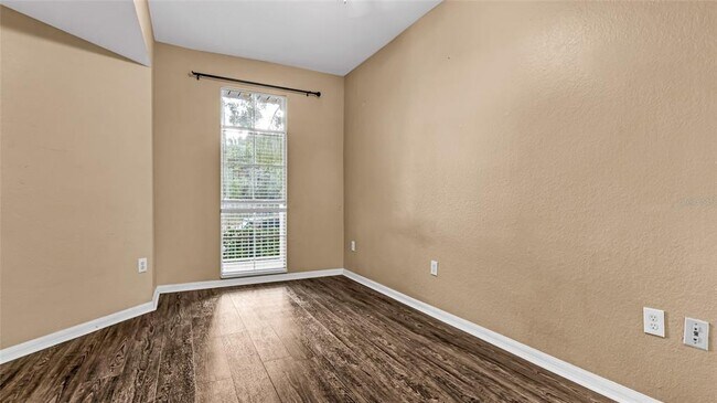 Building Photo - 410 S Armenia Ave
