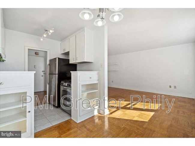 Building Photo - 2601 Pennsylvania Ave