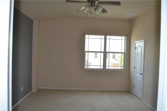 Building Photo - 13504 Coomer Path