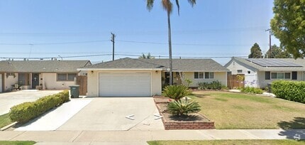 Building Photo - 9315 Via Balboa Cir