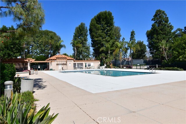 Building Photo - 2354 Sunningdale Dr