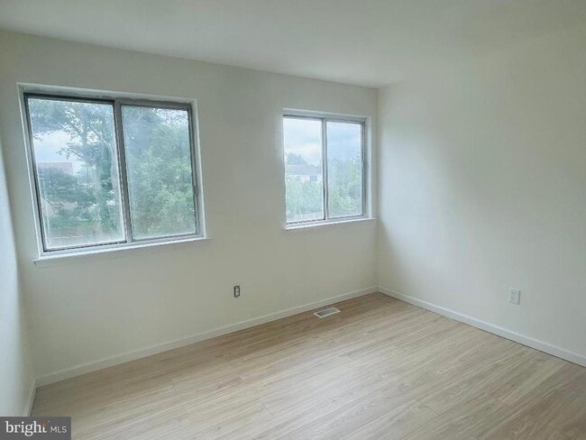 Building Photo - 410 Aldeberan Dr