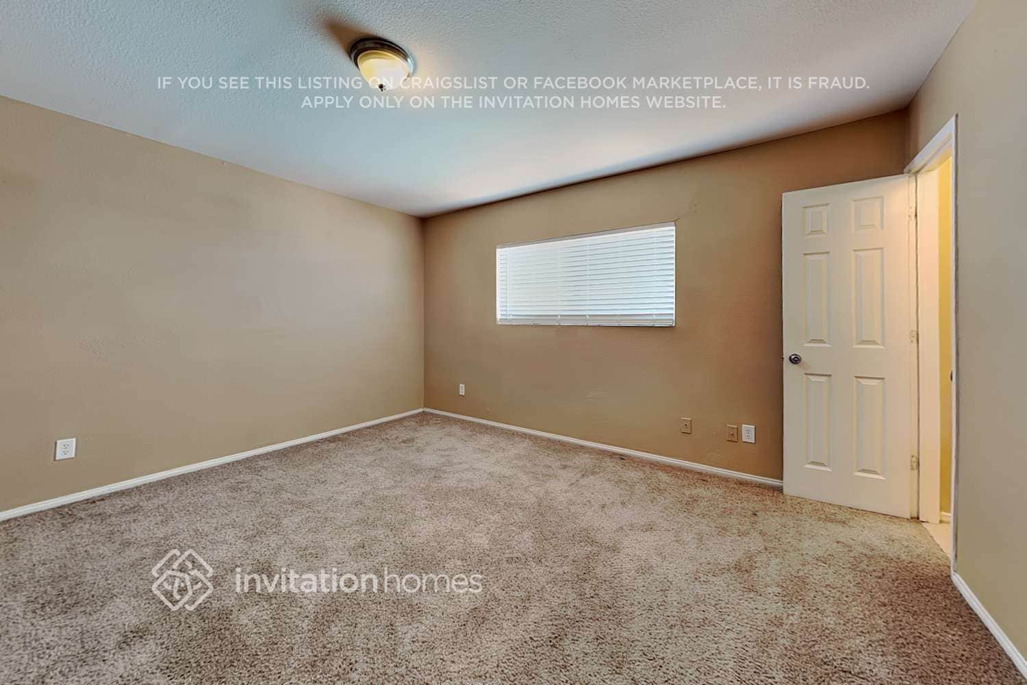 Building Photo - 5041 W Sandra Terrace