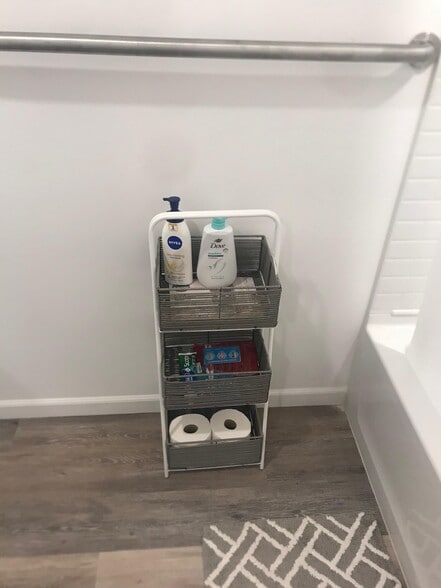 Full bathroom - 2398 Tree Vista Ct