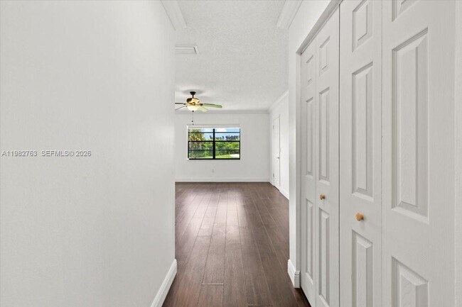 Building Photo - 7944 Eastlake Dr